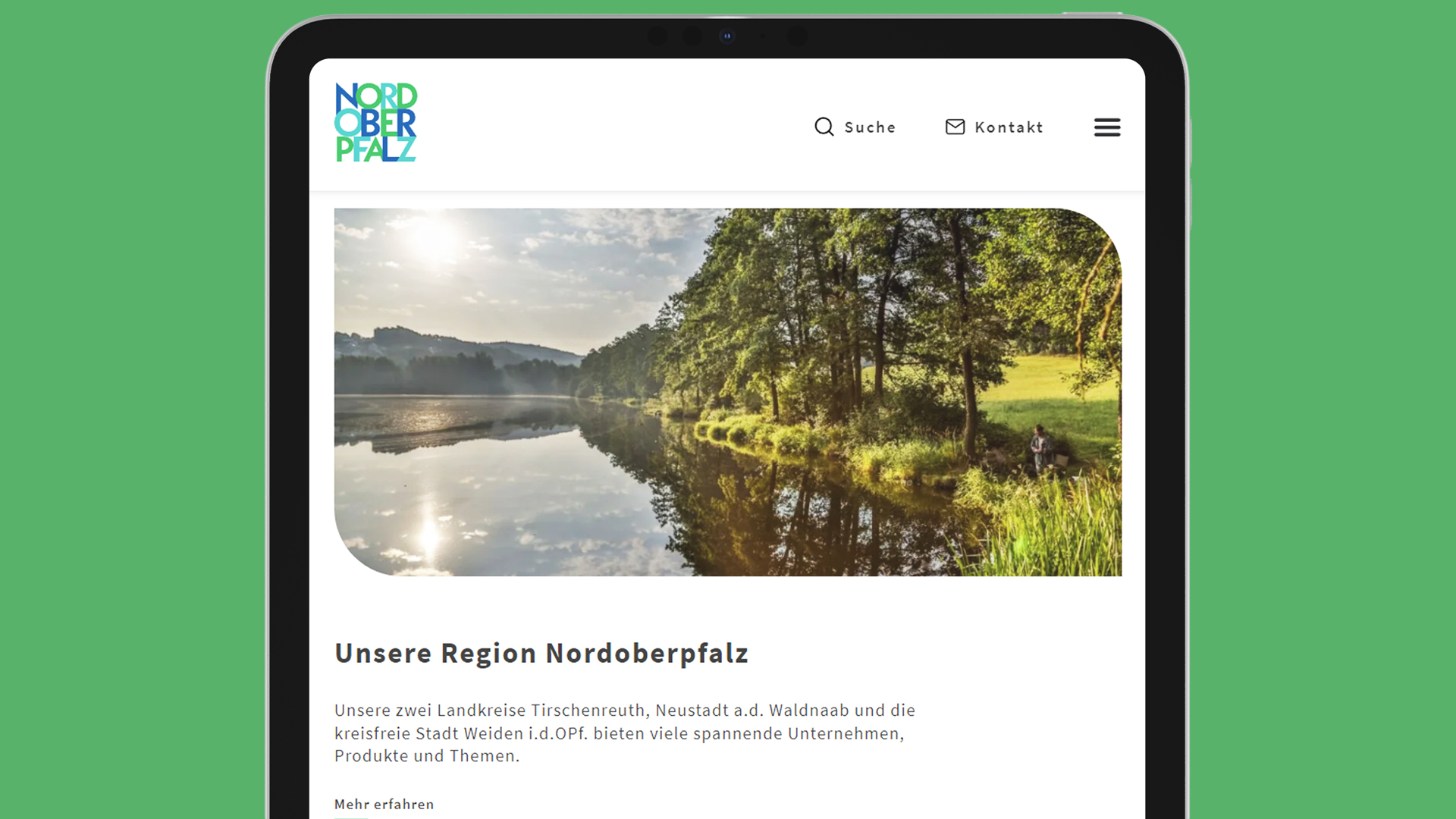 Tablet zeigt die Mobile-Ansicht der Website