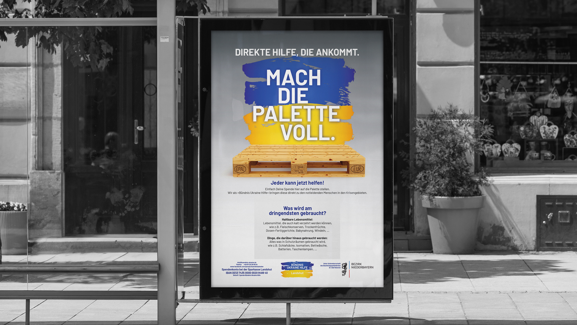 Ukraine Hilfe - Poster an Haltestelle