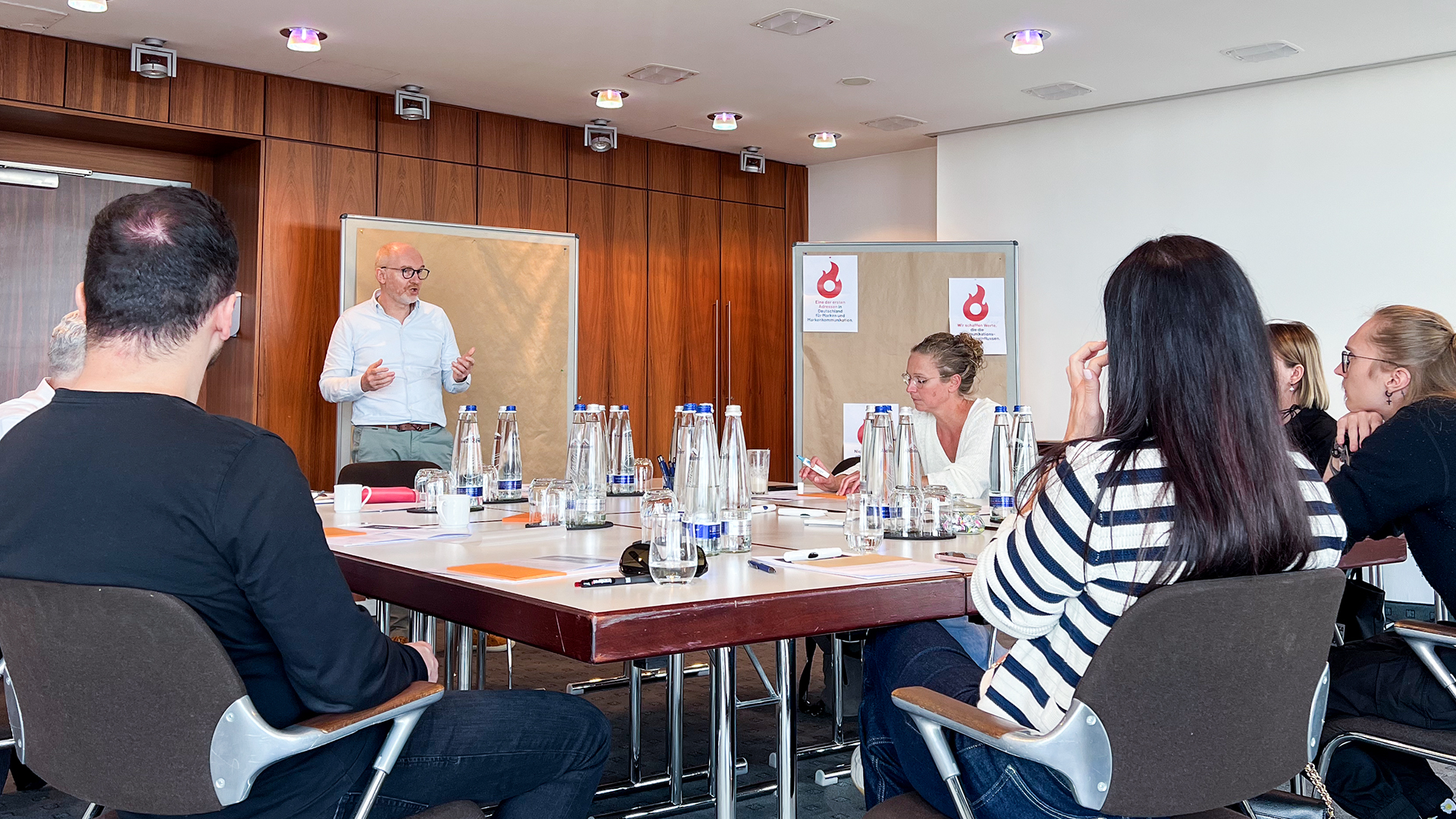 Markus Hecht formt Strukturen und fördert Organisation in Unternehmen und coached Führungskräfte